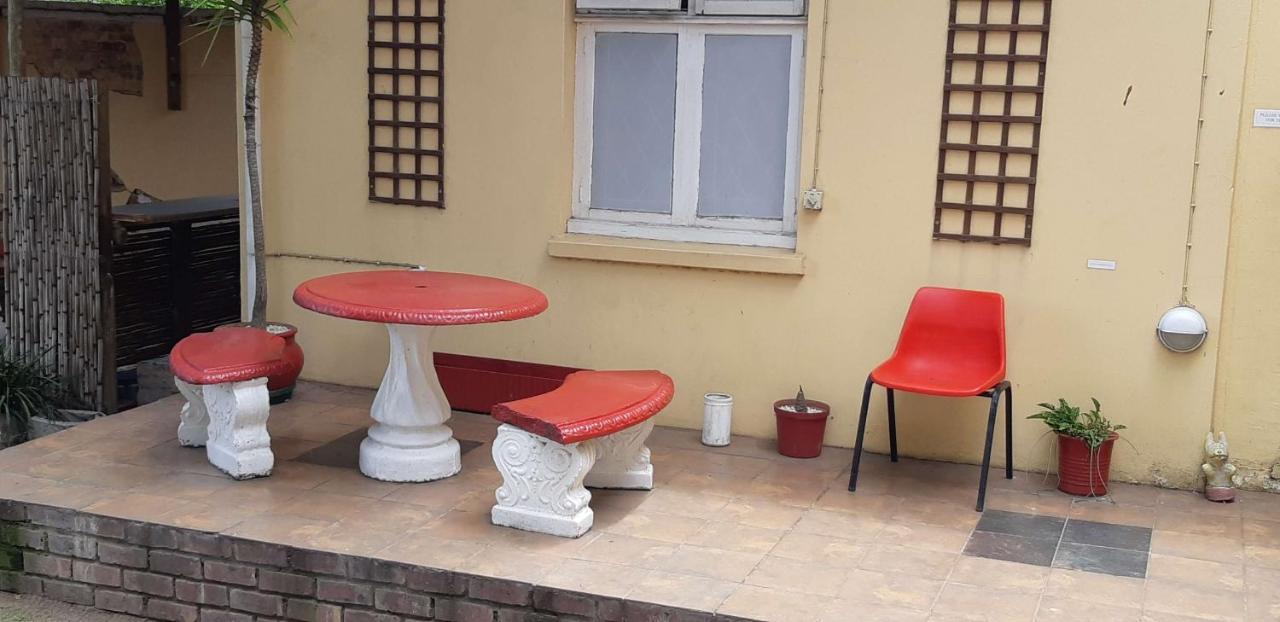 Jikeleza Lodge Port Elizabeth Exterior photo
